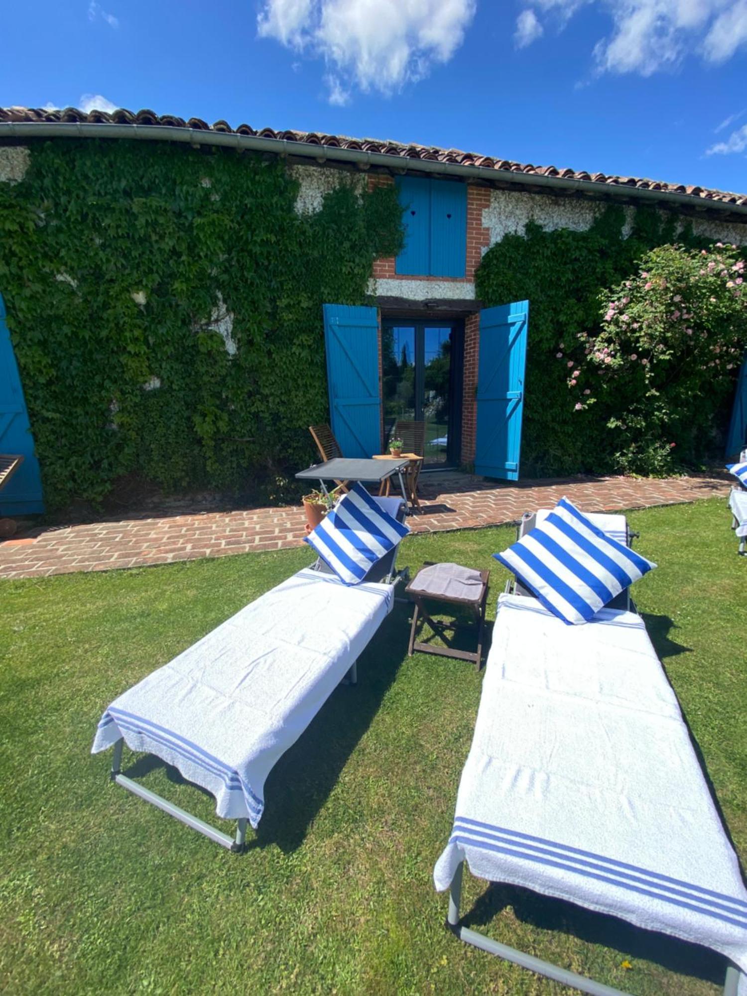 Domaine Du Tafiart Acomodação com café da manhã Sarron Exterior foto